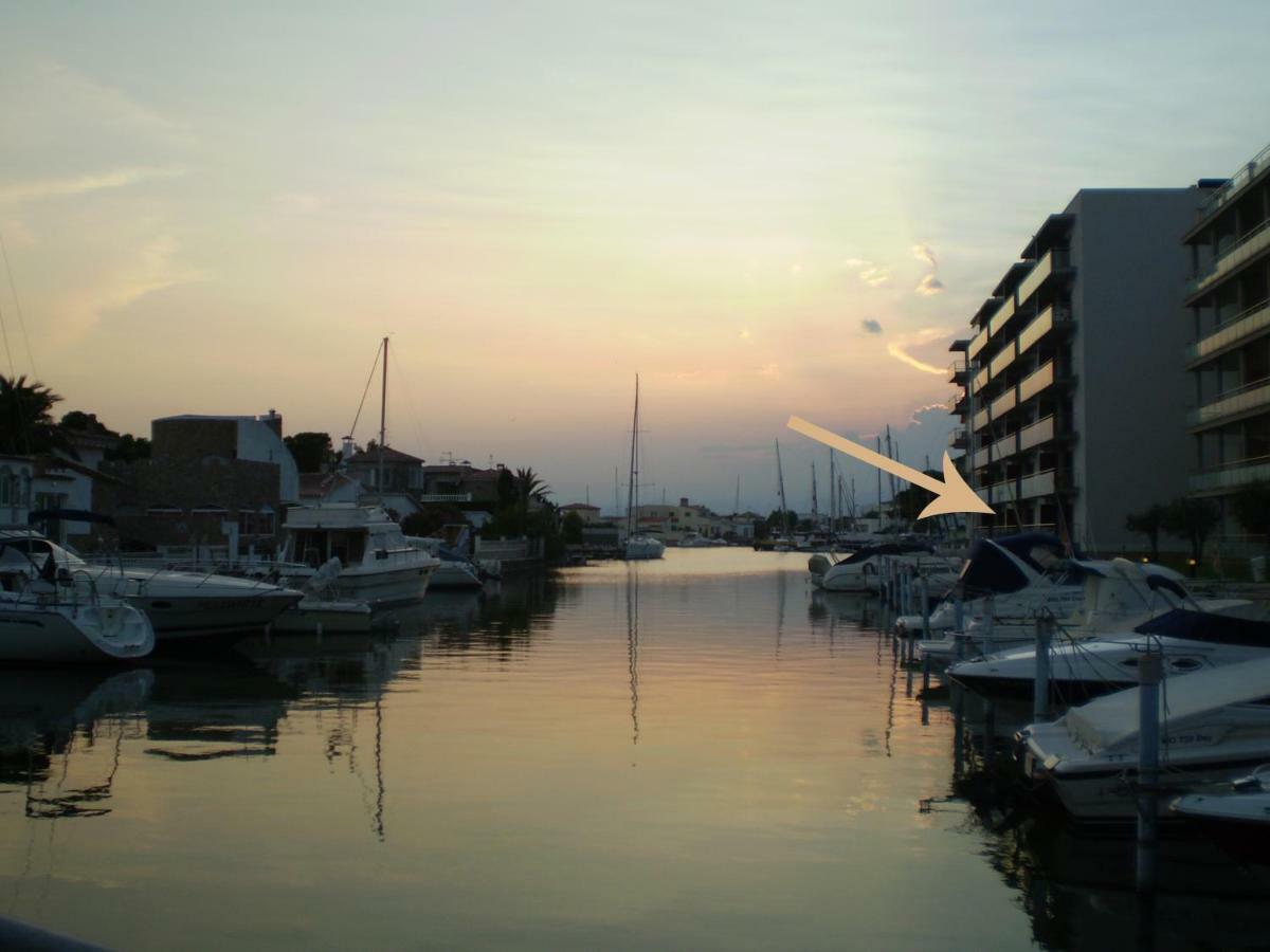 Apartamento al canal Roses Bagian luar foto