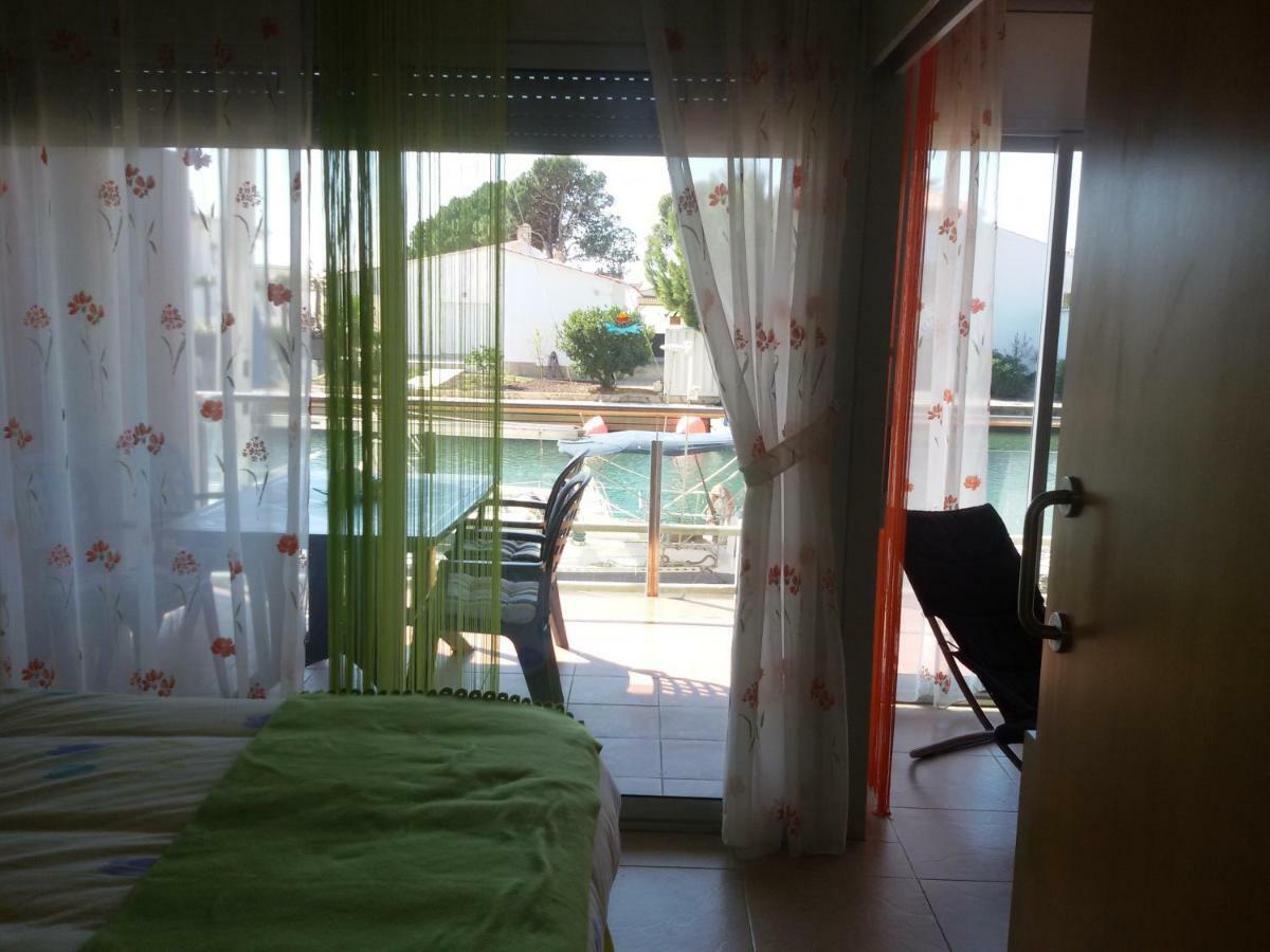 Apartamento al canal Roses Bagian luar foto