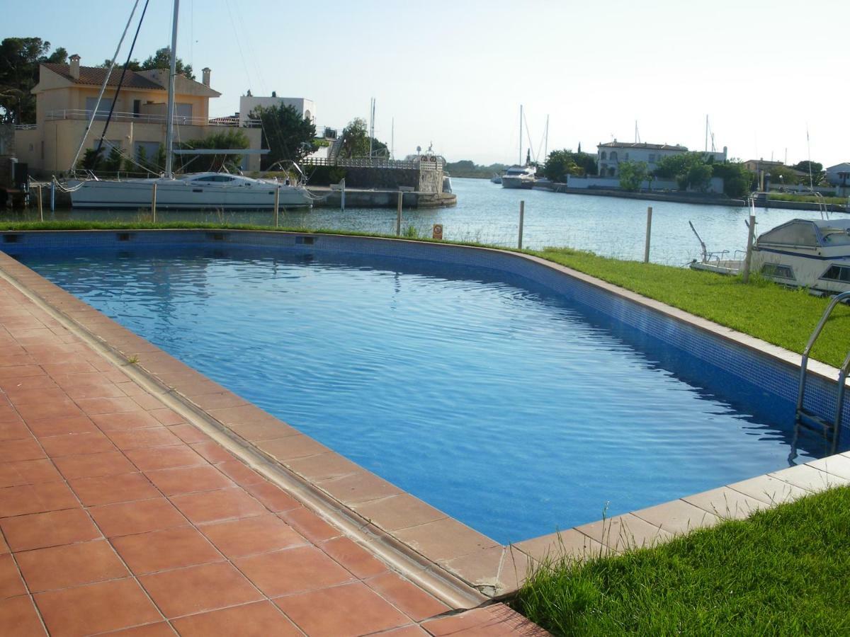 Apartamento al canal Roses Bagian luar foto